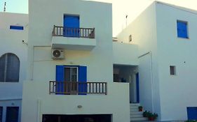 Larinαki'S Studio No1